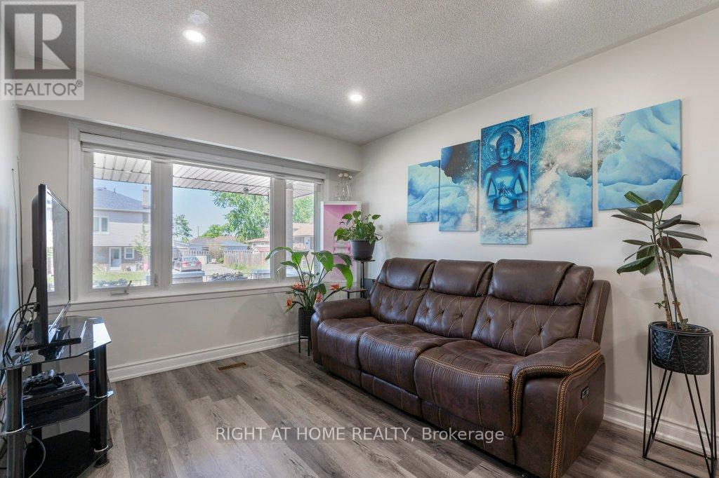 4 FENNIMORE CRESCENT - 5