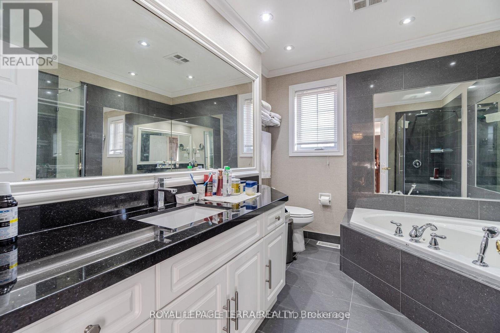 14 SHERINGHAM STREET - 17