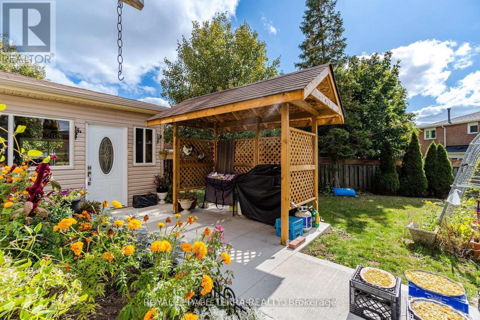 14 SHERINGHAM STREET - 33