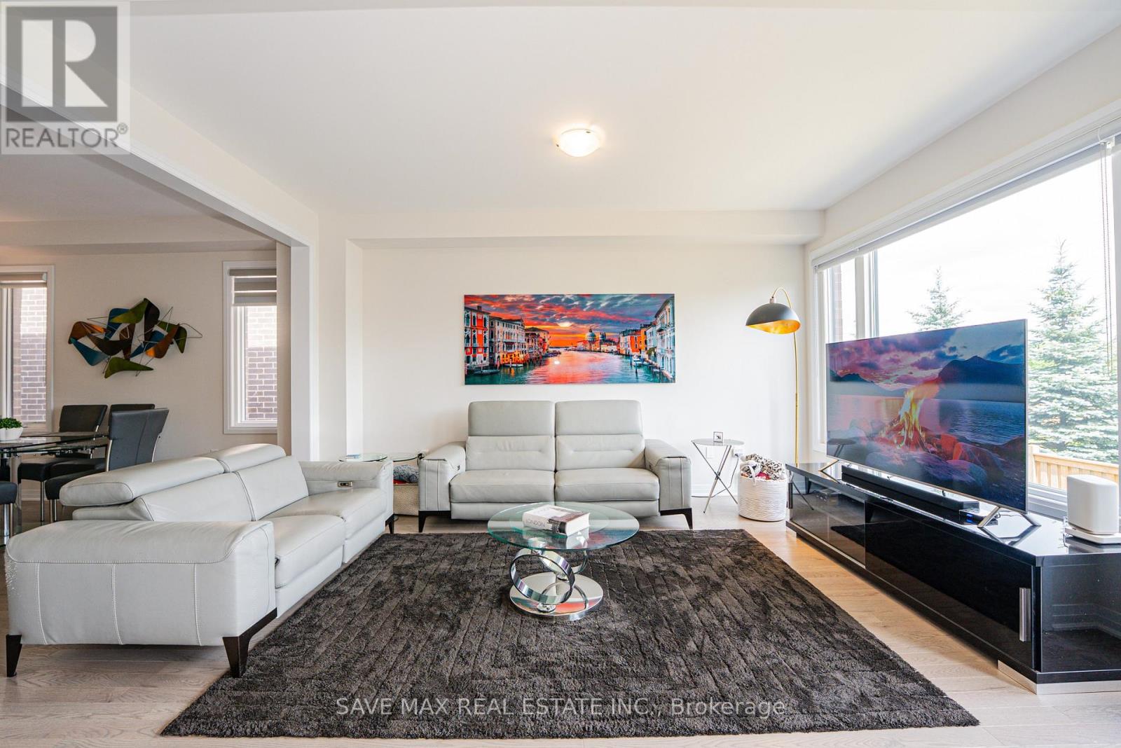 15 TYLER AVENUE - 11