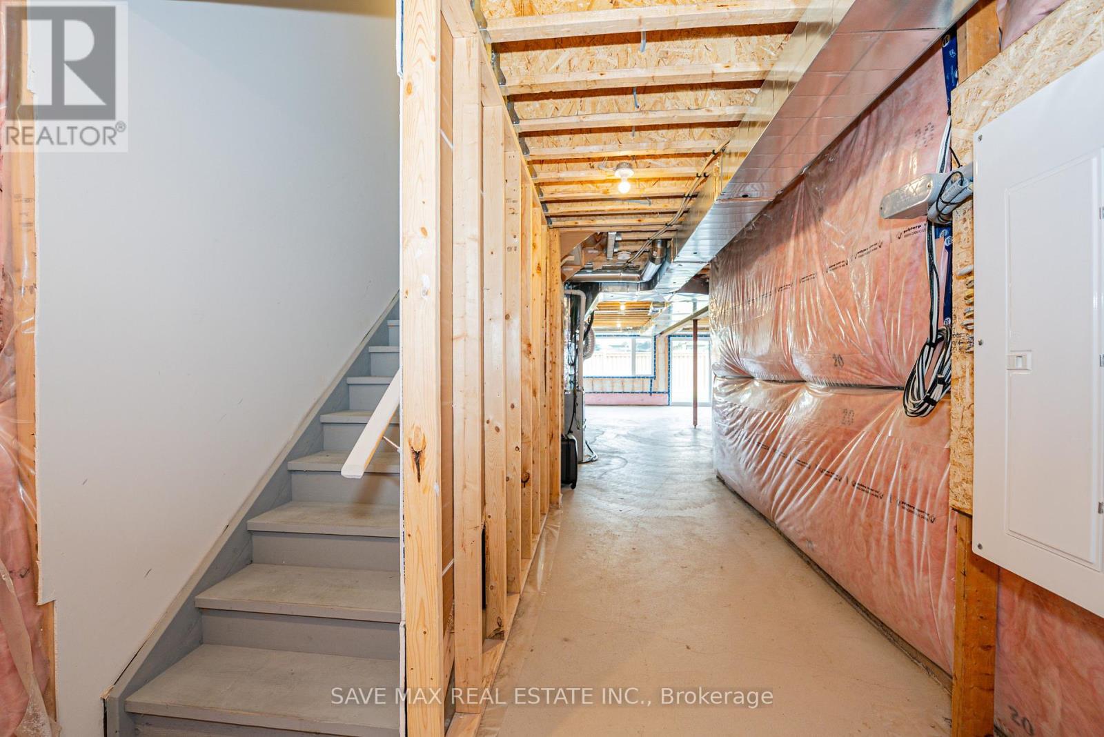 15 TYLER AVENUE - 43
