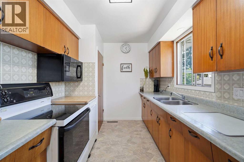 Listing photo – 22 Fir Street, Red Deer