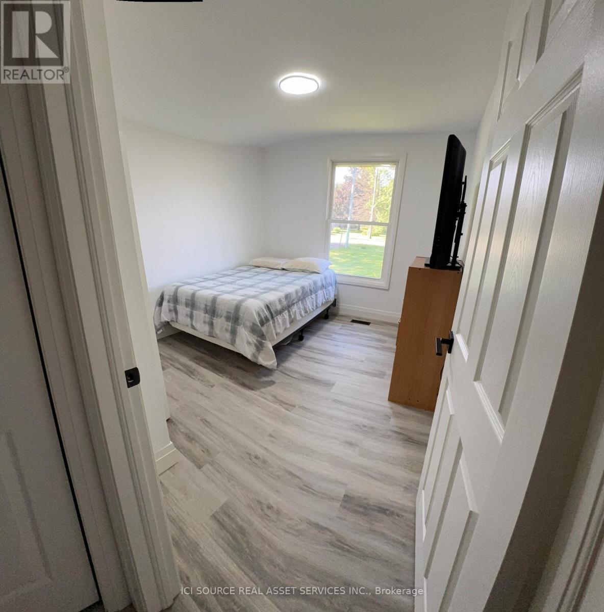 230 MINNIE STREET - 5