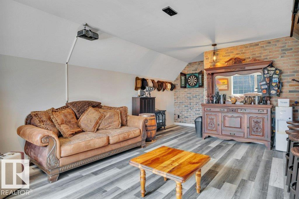 115 CRYSTAL SPRINGS DR - 48