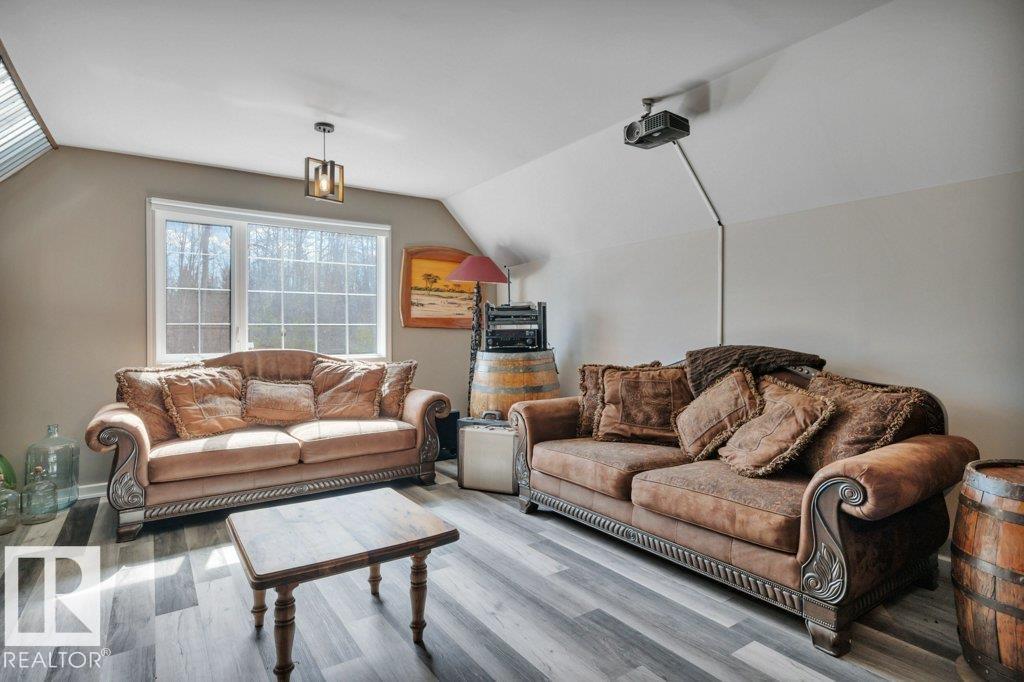 115 CRYSTAL SPRINGS DR - 47
