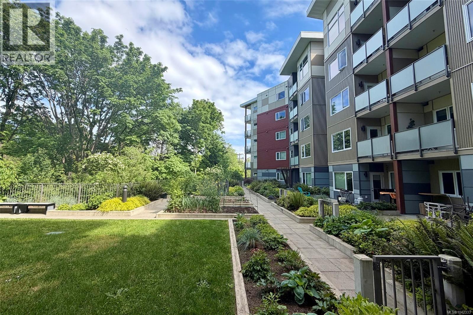 #308 20 Barsby Ave - 10