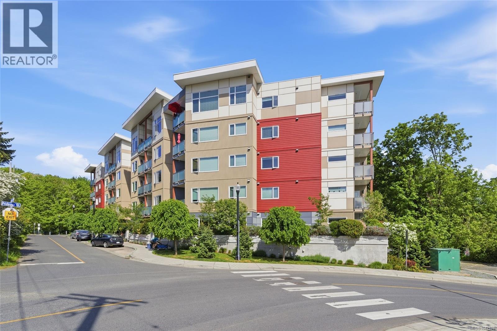 #308 20 Barsby Ave - 13