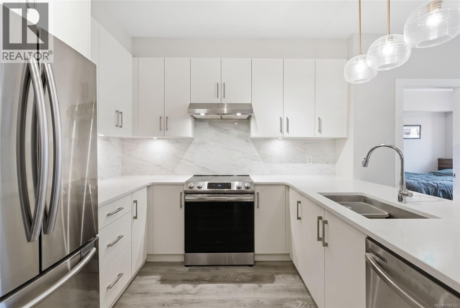 #308 20 Barsby Ave - 16