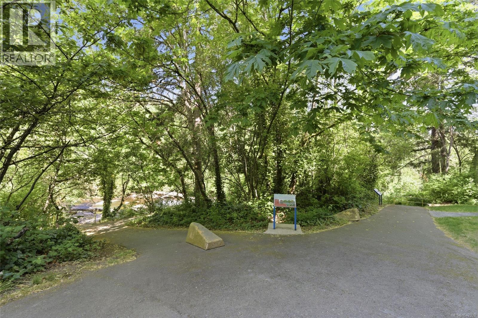 #308 20 Barsby Ave - 29