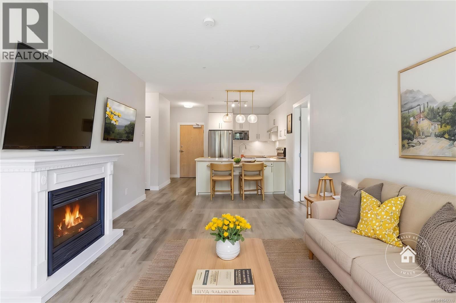 #308 20 Barsby Ave - 5