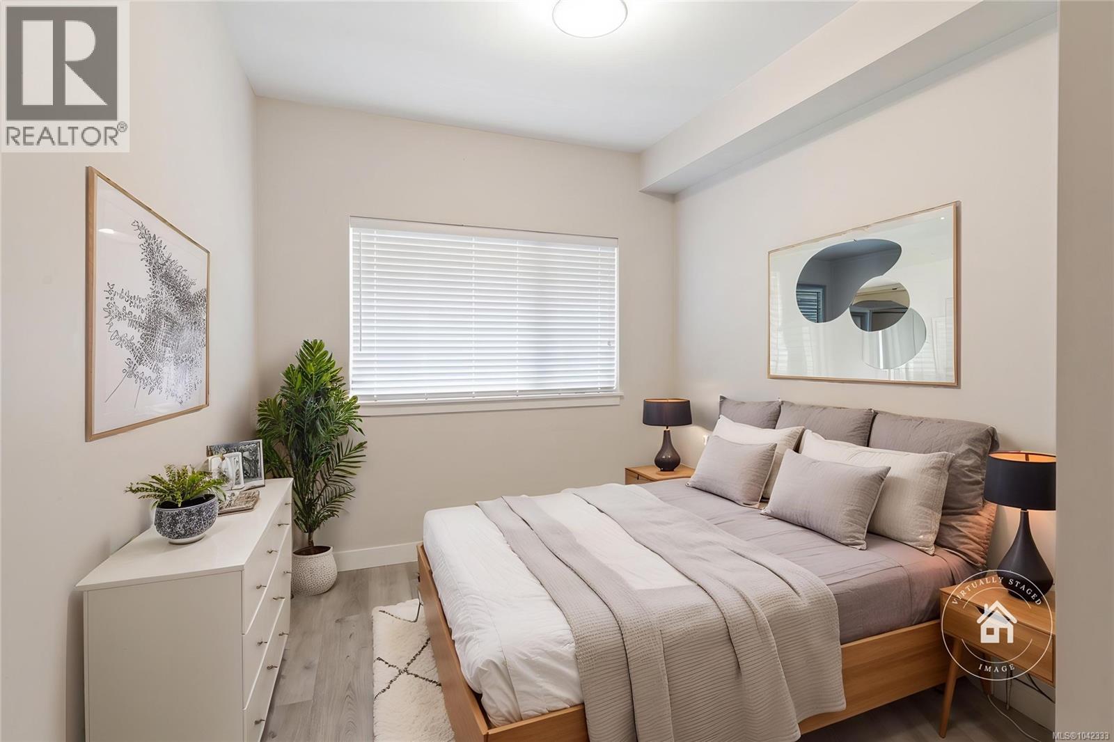 #308 20 Barsby Ave - 7