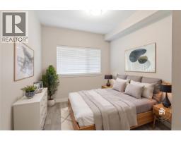 308 20 Barsby Ave, Nanaimo, BC V9R0K4 Photo 7