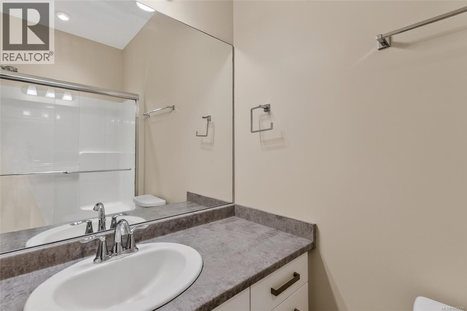 #105 2821 Jacklin Rd - 17