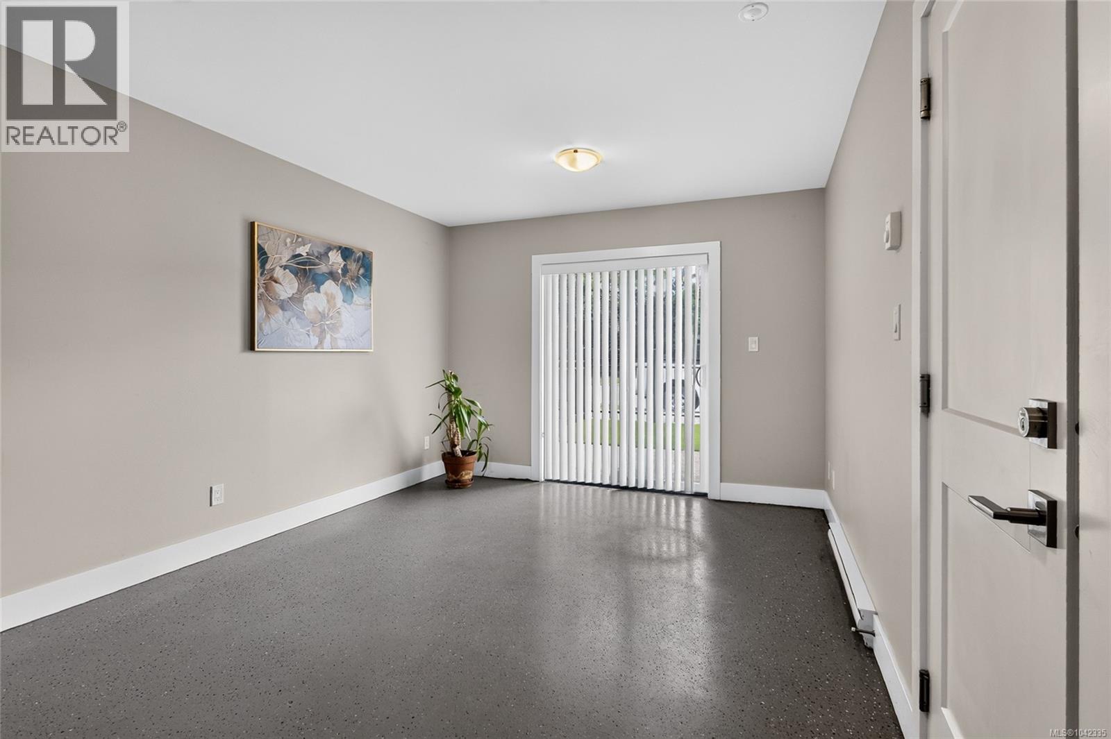 #105 2821 Jacklin Rd - 25
