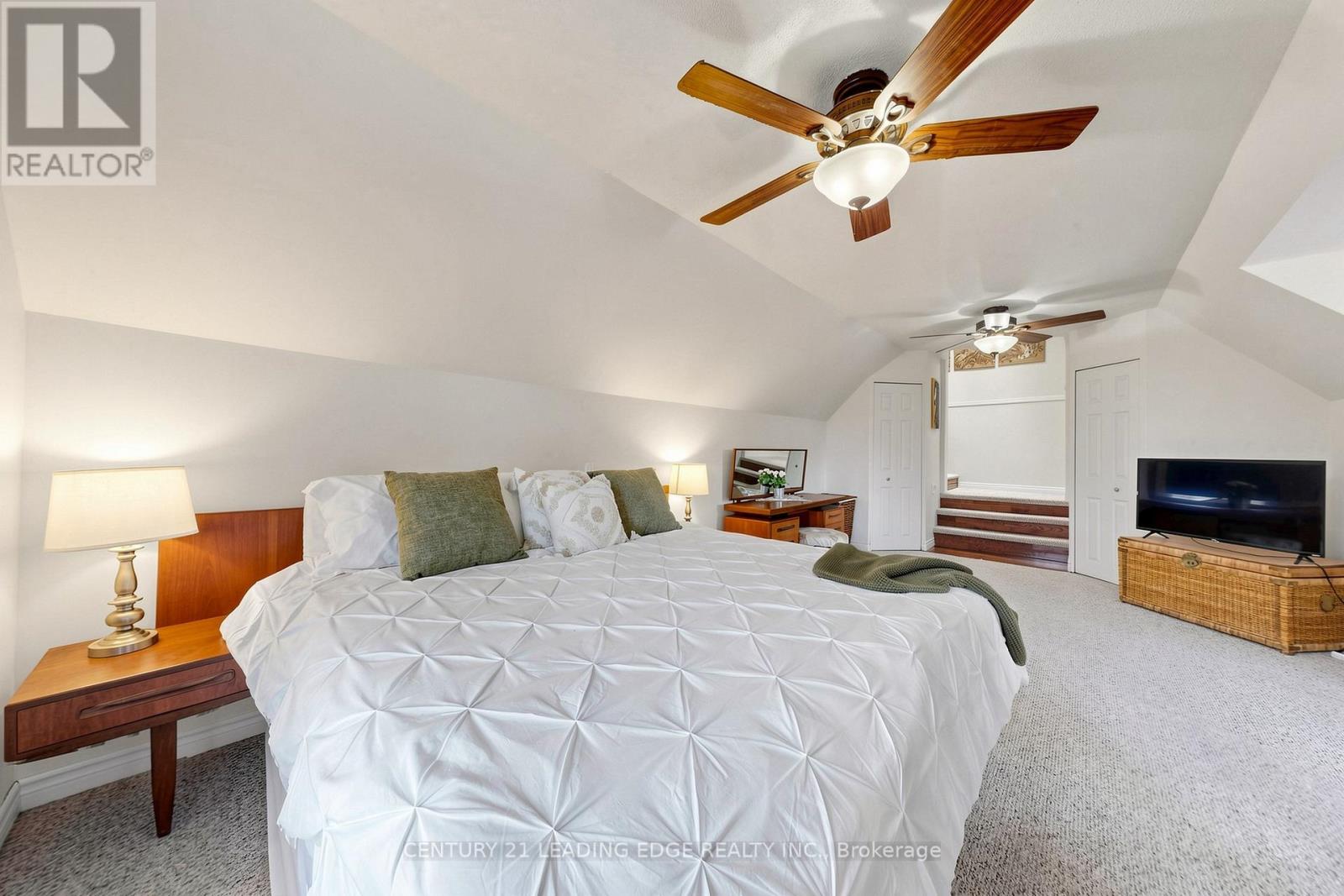 134 C MUDCAT ROAD - 27