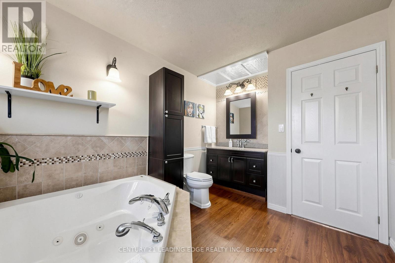 134 C MUDCAT ROAD - 28