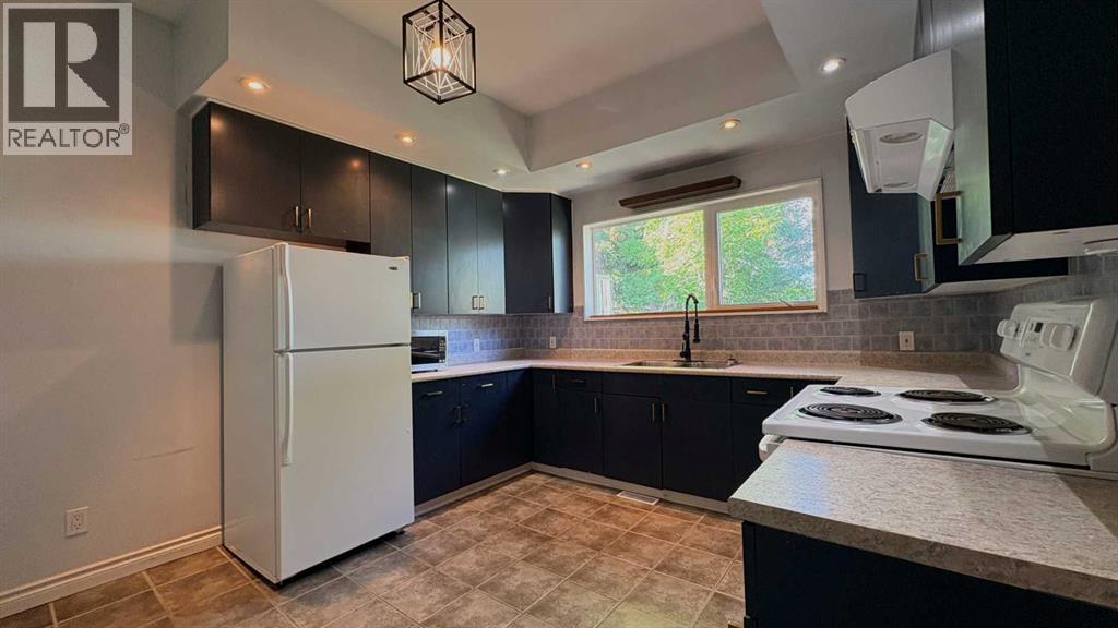 1110 4TH Avenue - 7