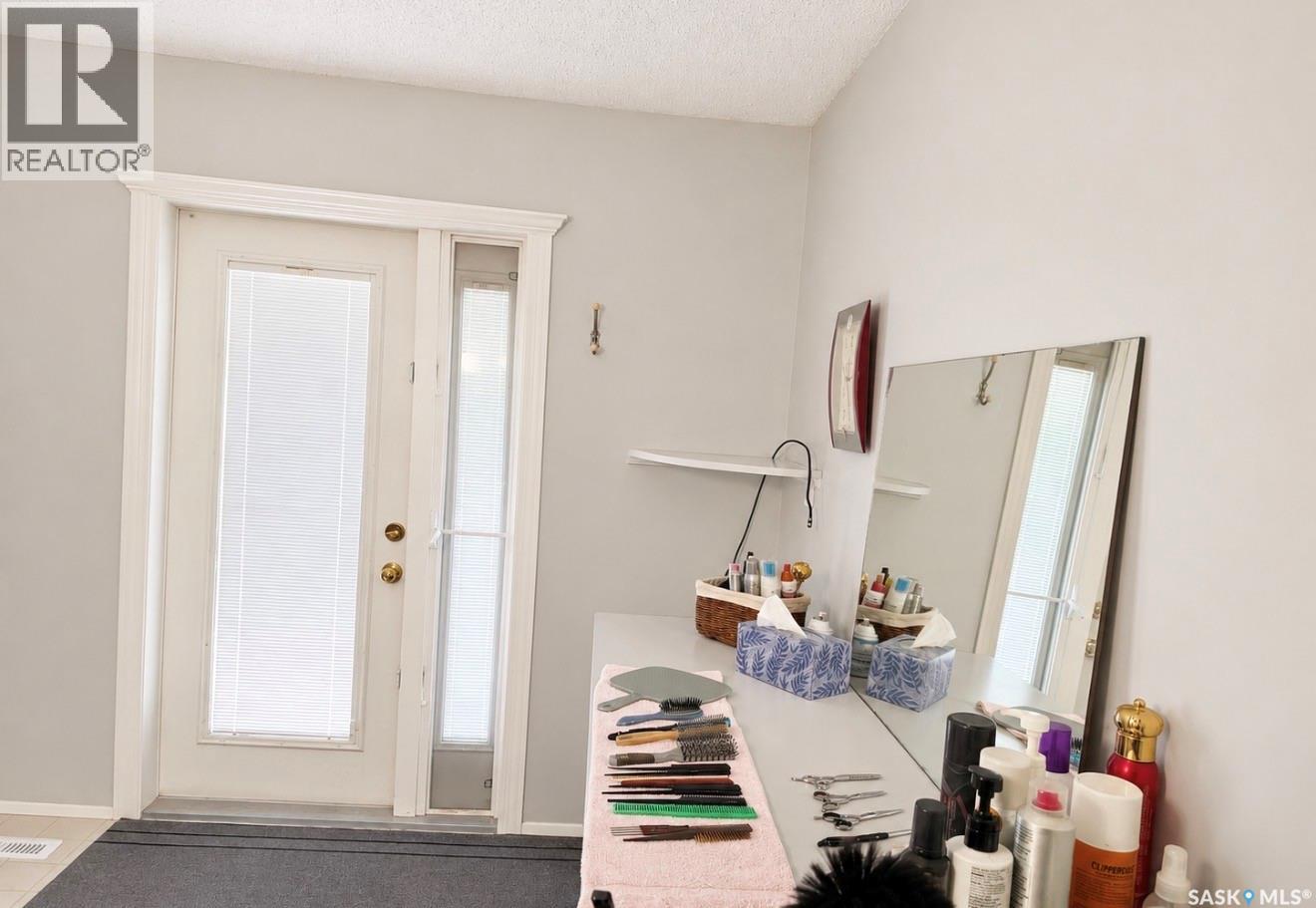 1010 Granville AVENUE - 20