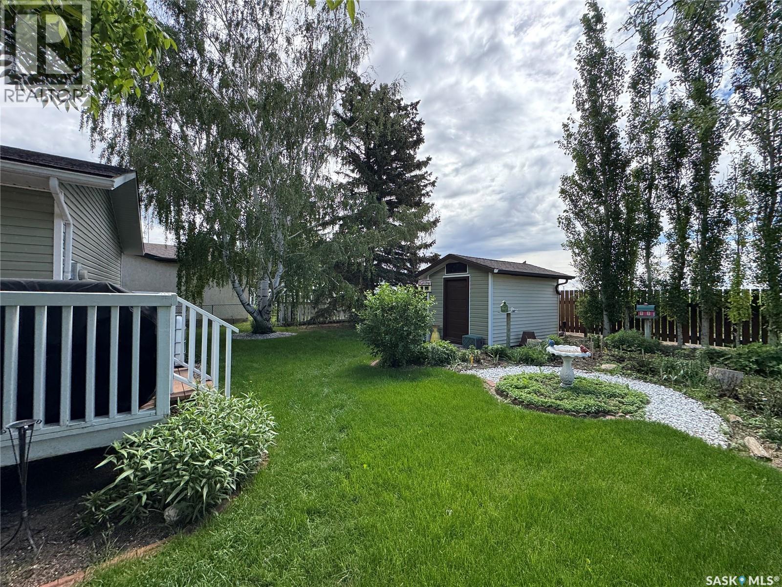 1010 Granville AVENUE - 35