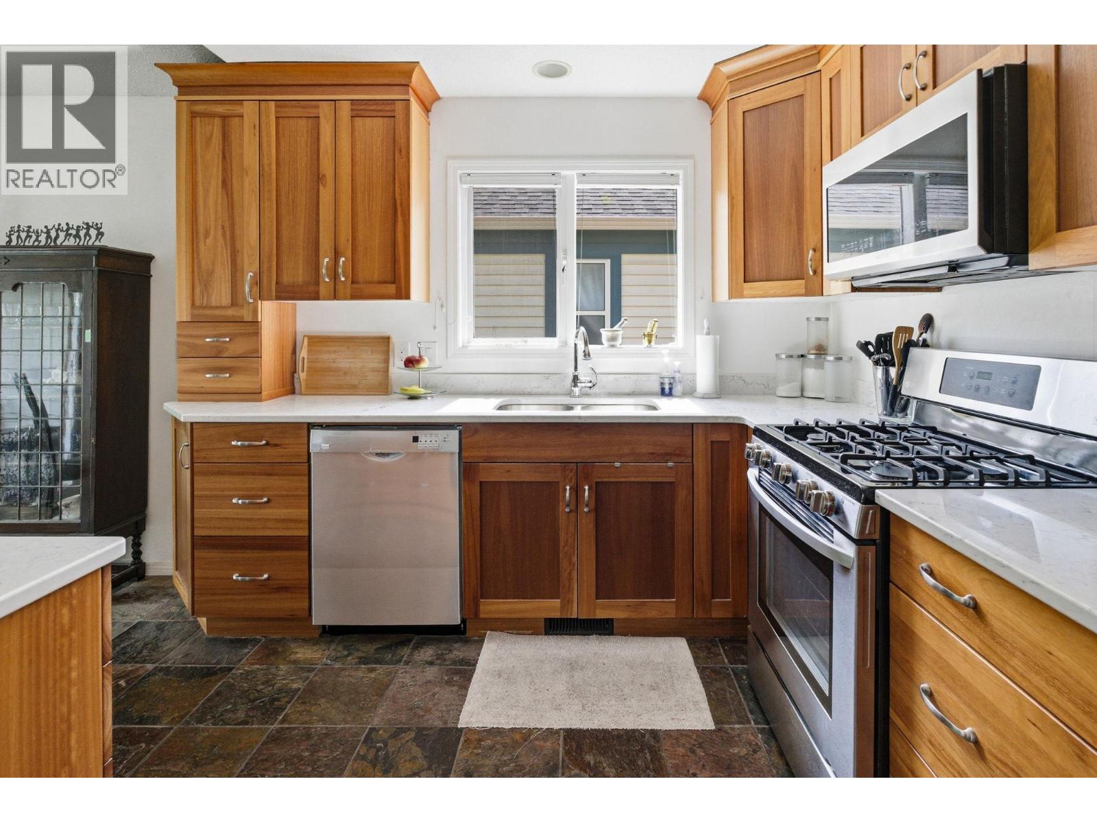 #235 550 Yates Road Lot# 30 - 13