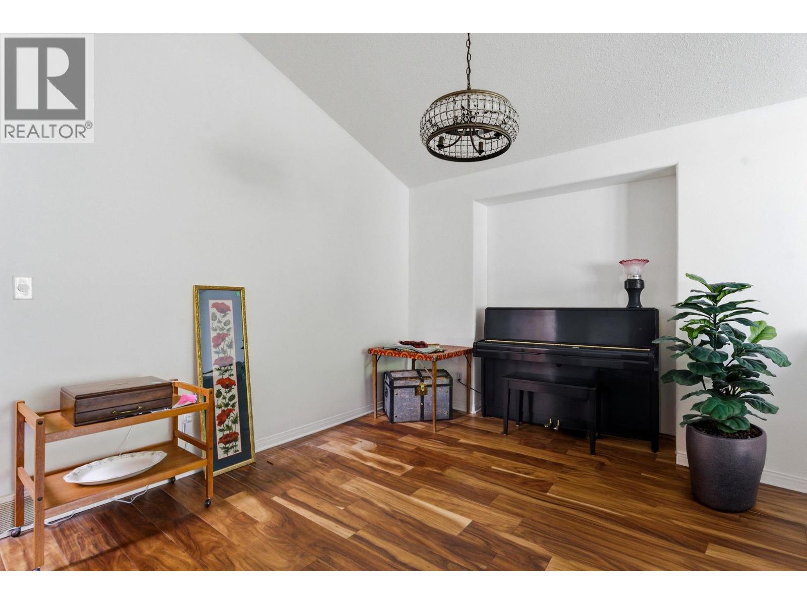 #235 550 Yates Road Lot# 30 - 11