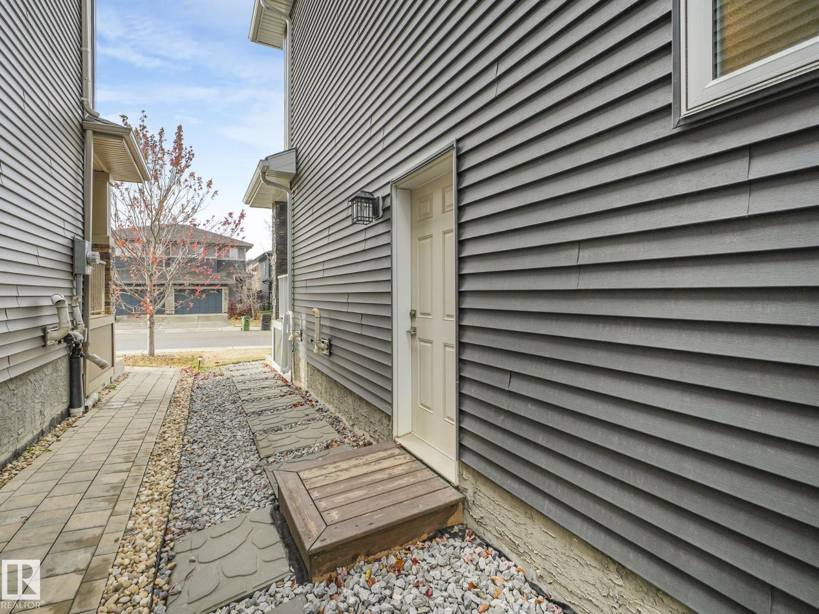 3807 WEIDLE CR SW - 61