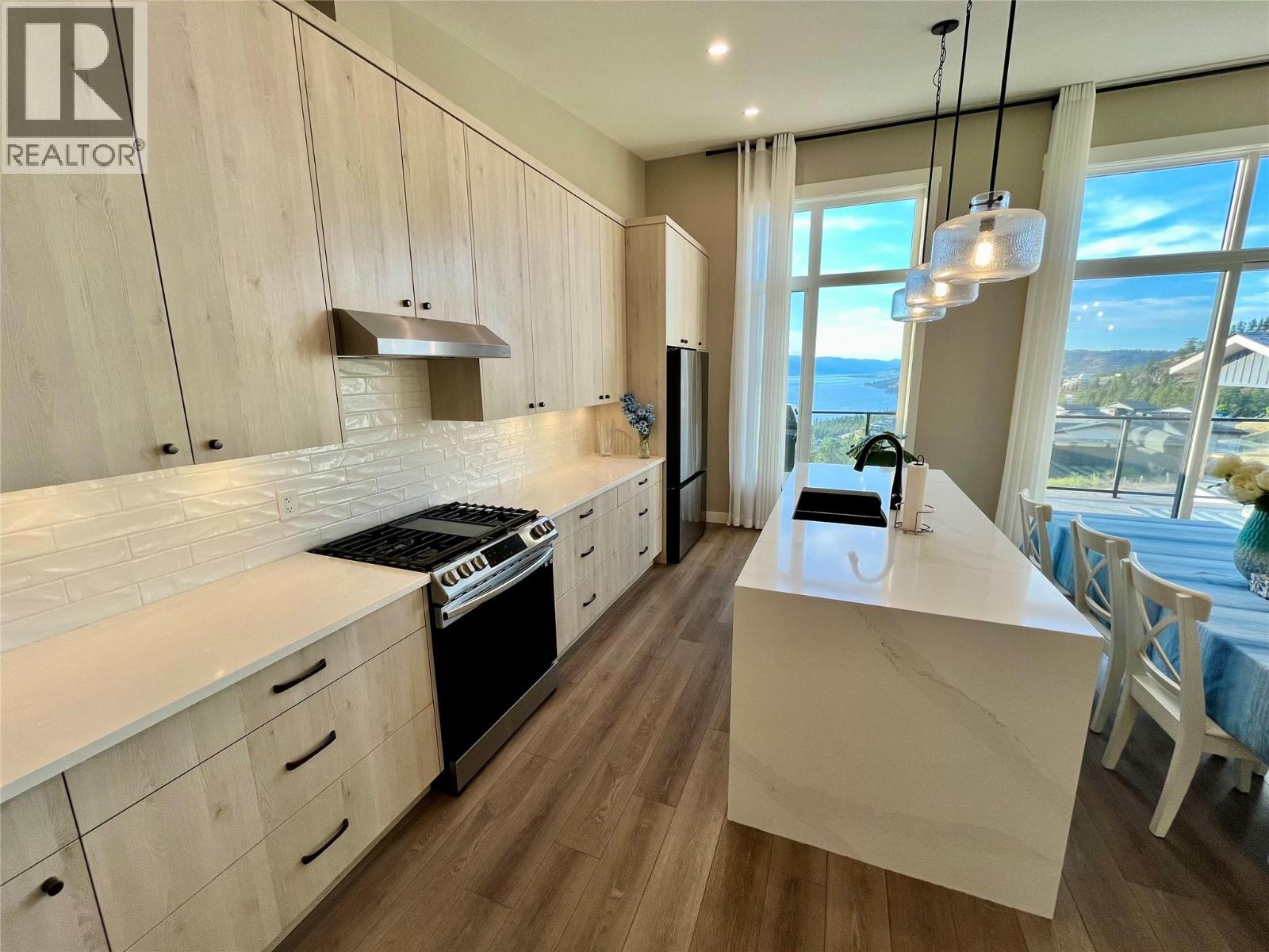 #22 3220 Hilltown Drive - 10