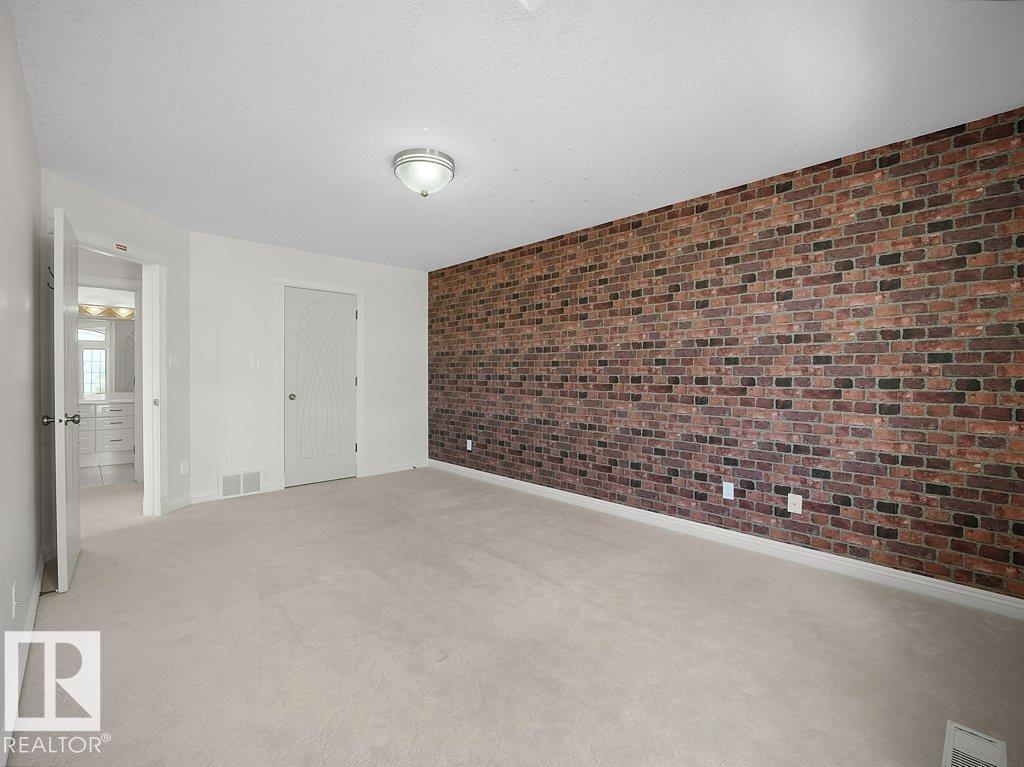2423 Tegler GR NW - 43