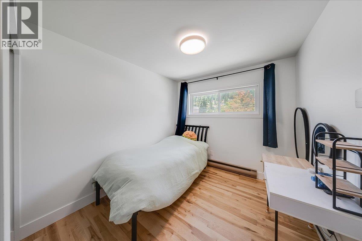 2108 Third Avenue - 21