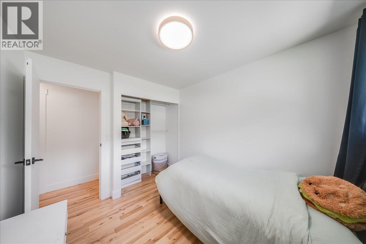 2108 Third Avenue - 22