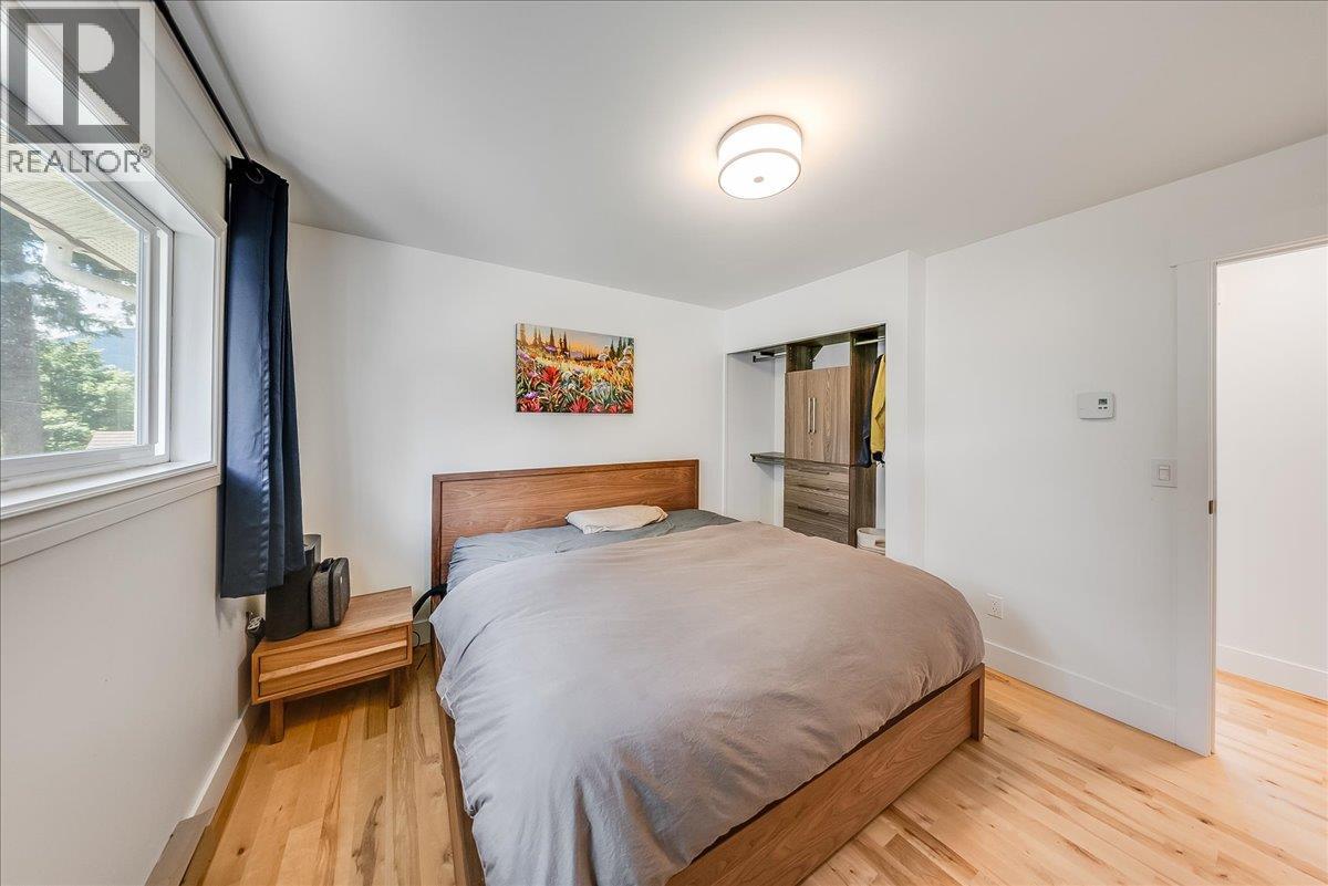 2108 Third Avenue - 25