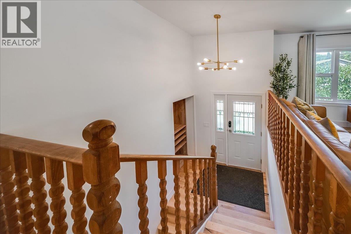 2108 Third Avenue - 27
