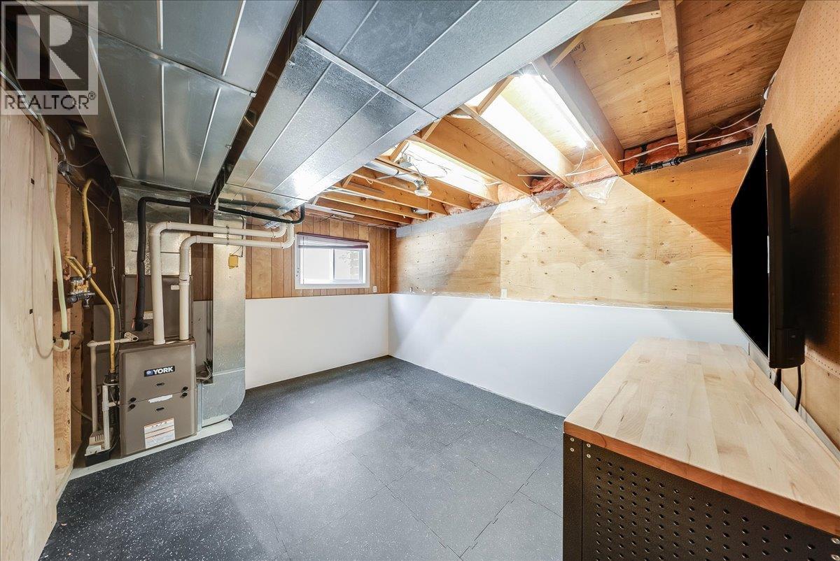 2108 Third Avenue - 30
