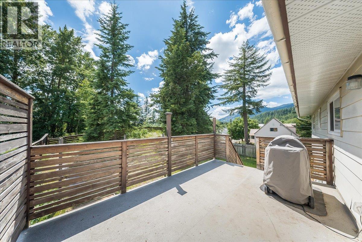 2108 Third Avenue - 46