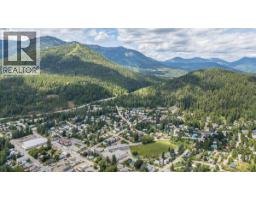2108 Third Avenue, Rossland, BC V0G1Y0 Photo 54