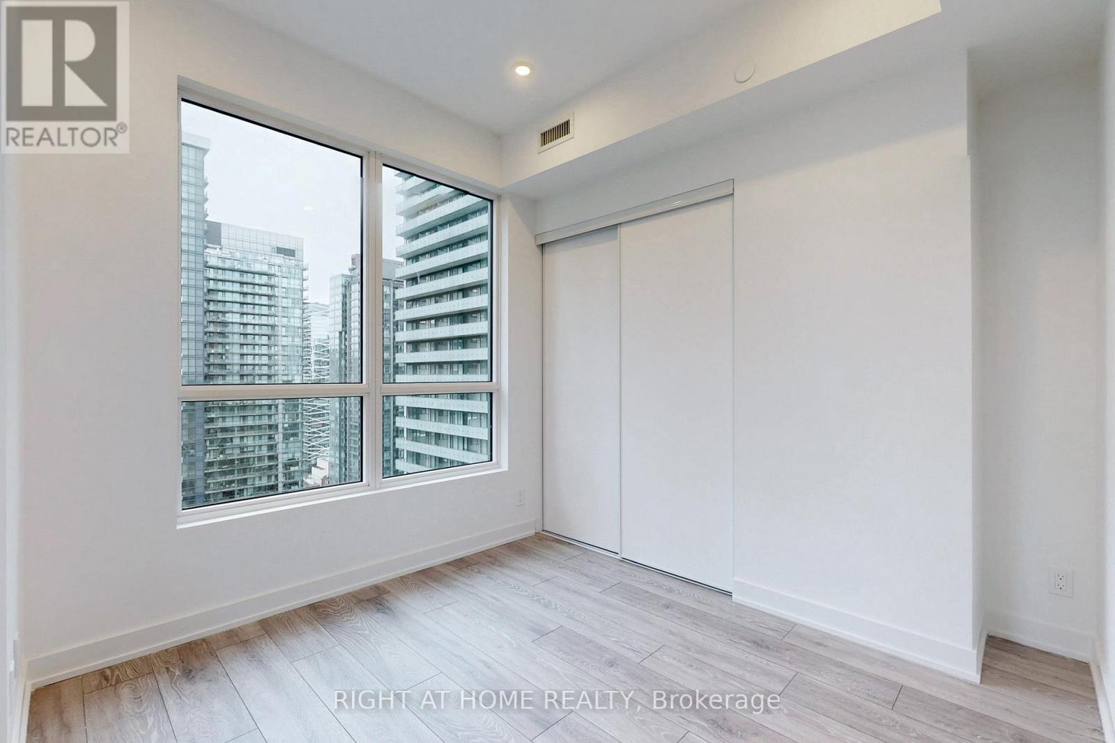 #3302 108 PETER STREET - 9