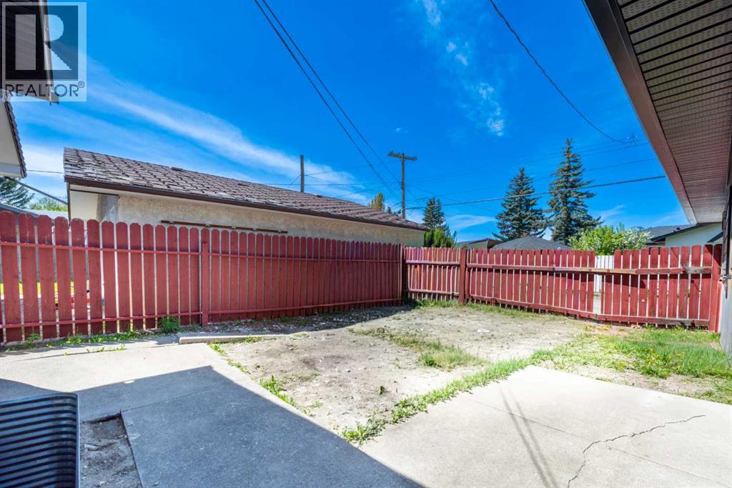820 Archwood Road SE - 36