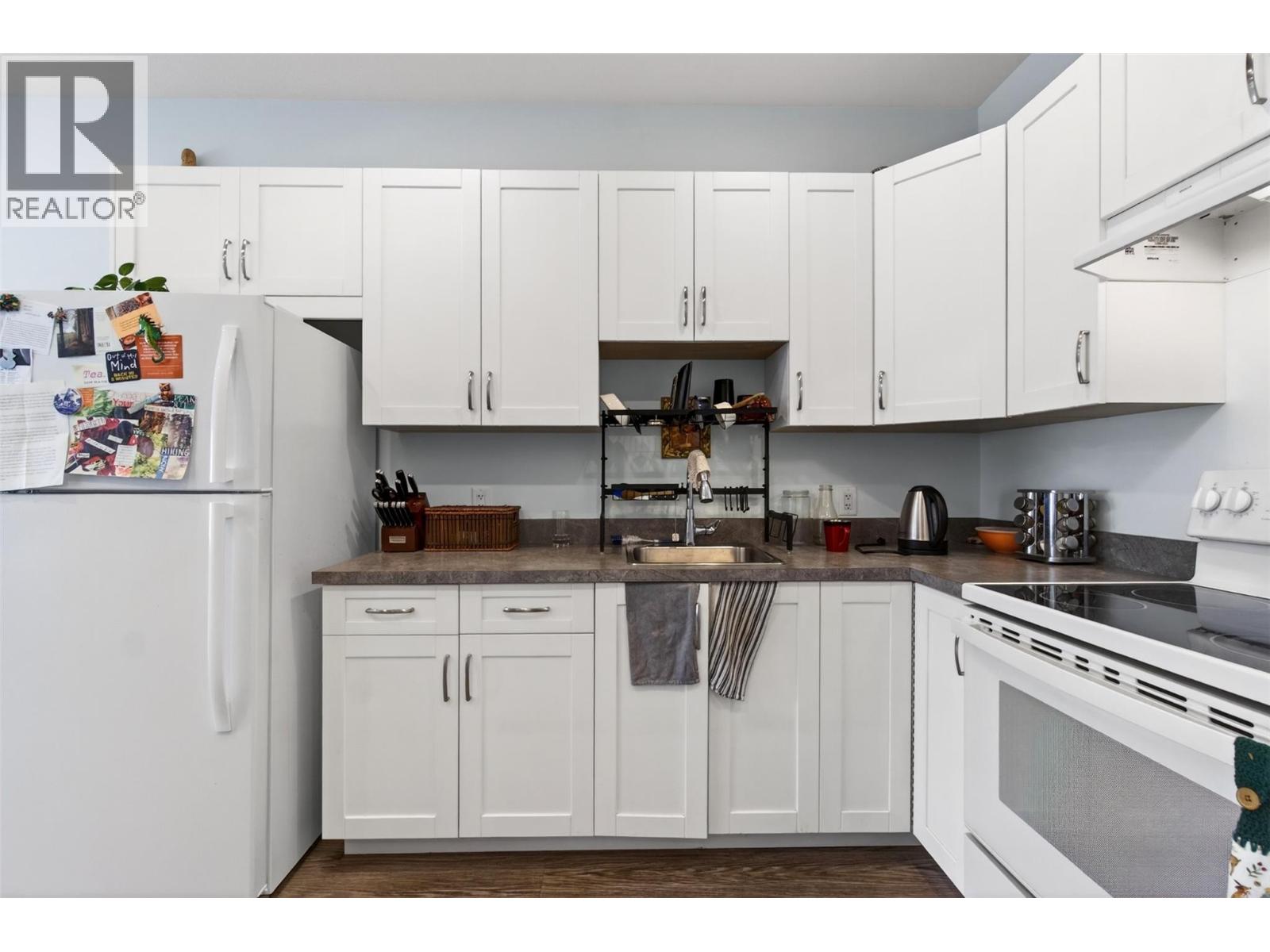 6841 46 Street NE - 46