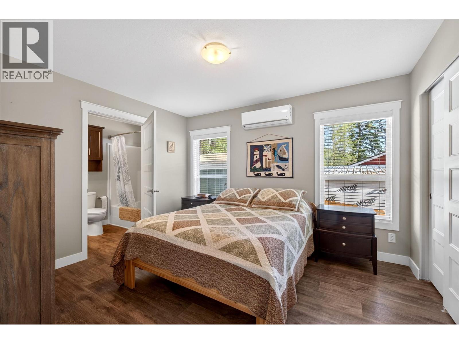 6841 46 Street NE - 19