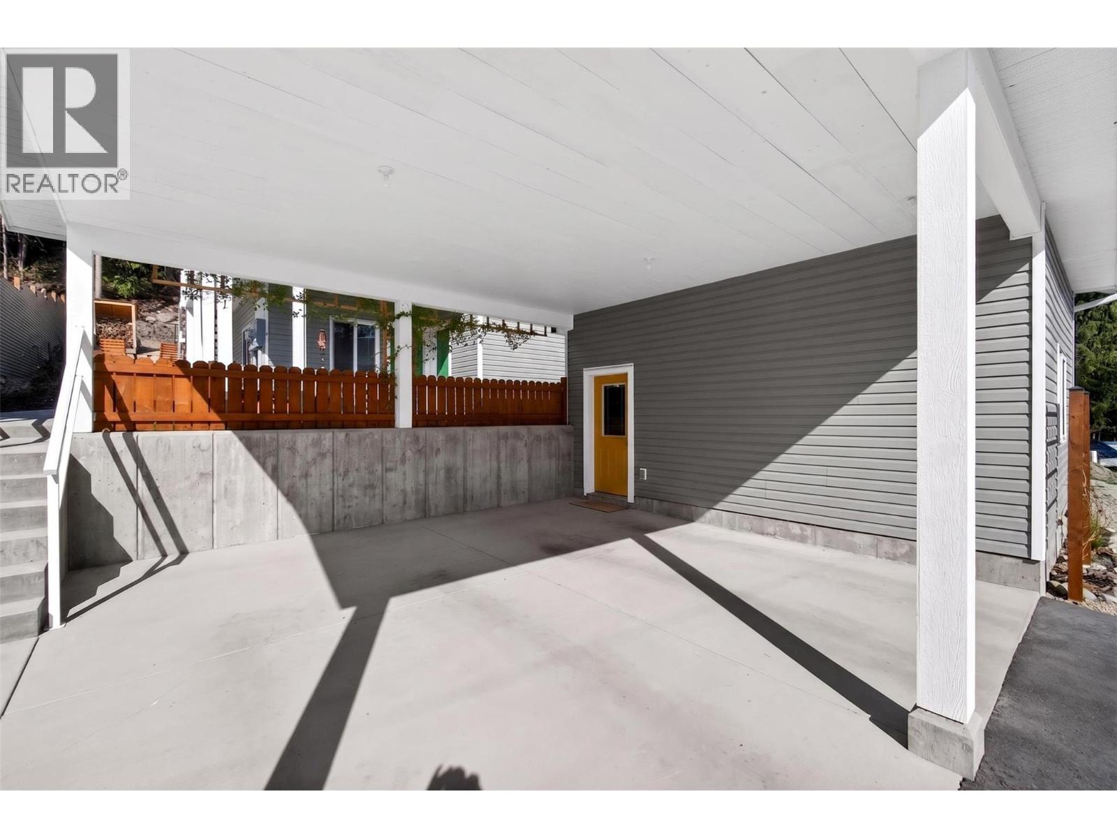 6841 46 Street NE - 57