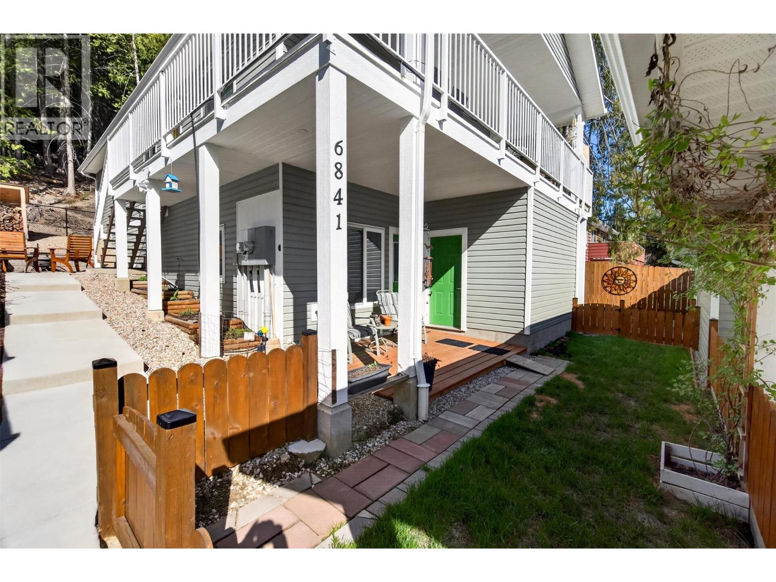 6841 46 Street NE - 60