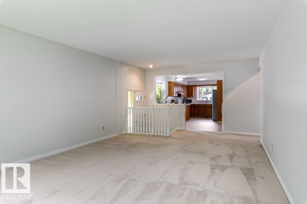 11217 38 ST NW - 18