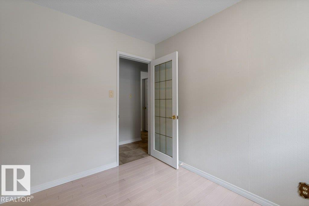 11217 38 ST NW - 26