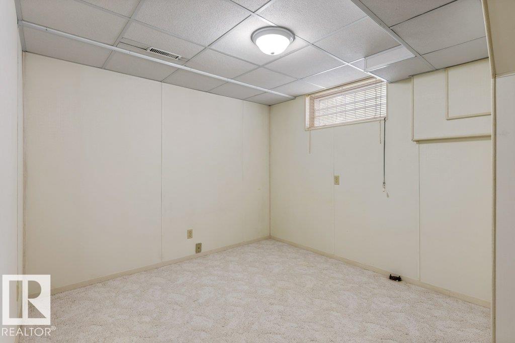11217 38 ST NW - 40