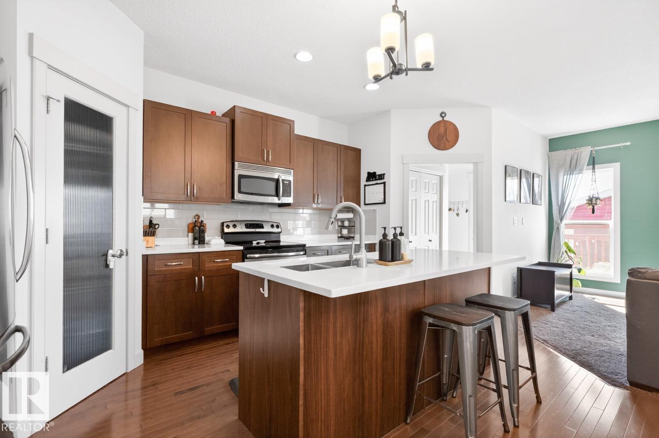 418 SIMMONDS WY - 9