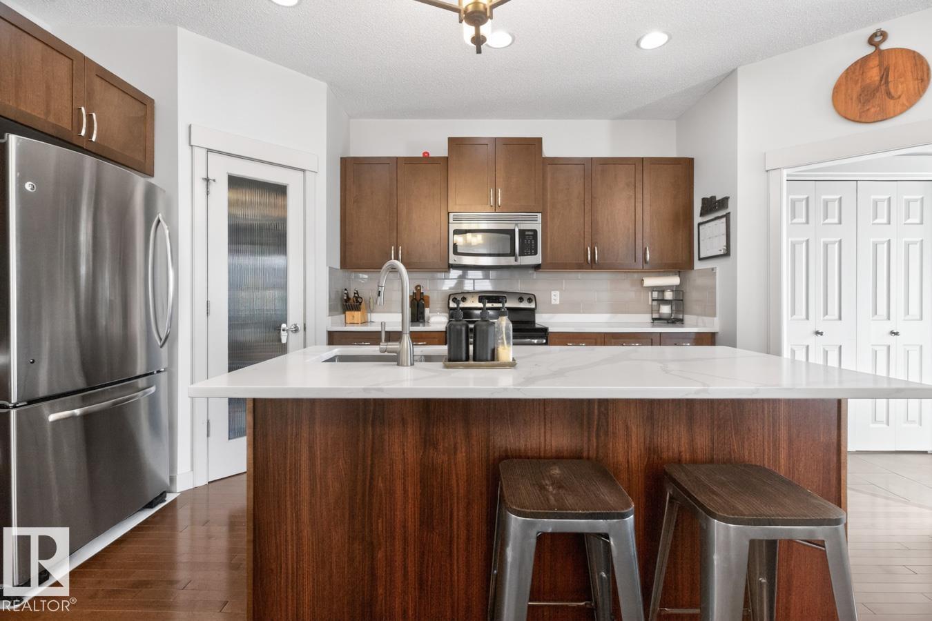 418 SIMMONDS WY - 10