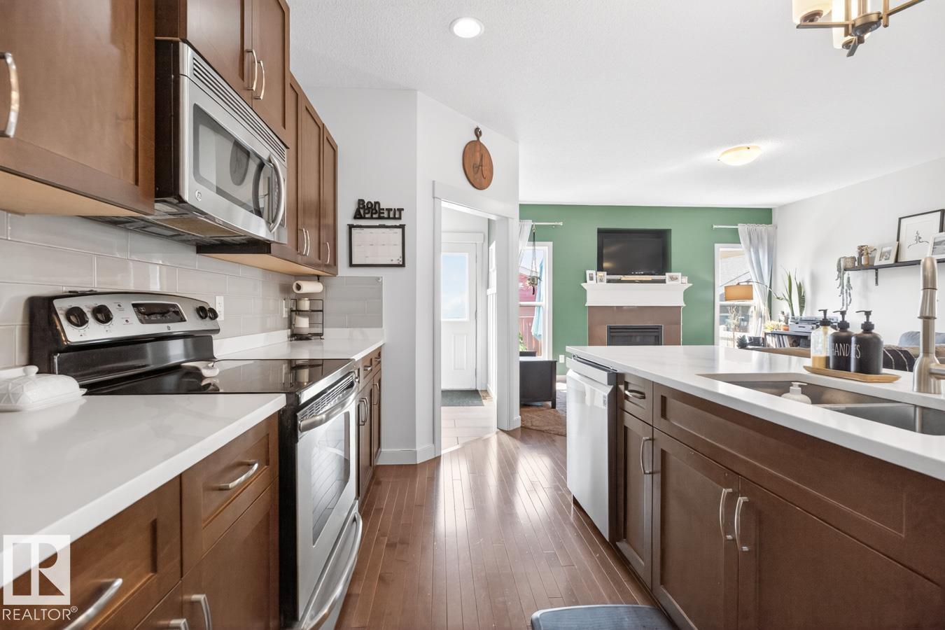 418 SIMMONDS WY - 14