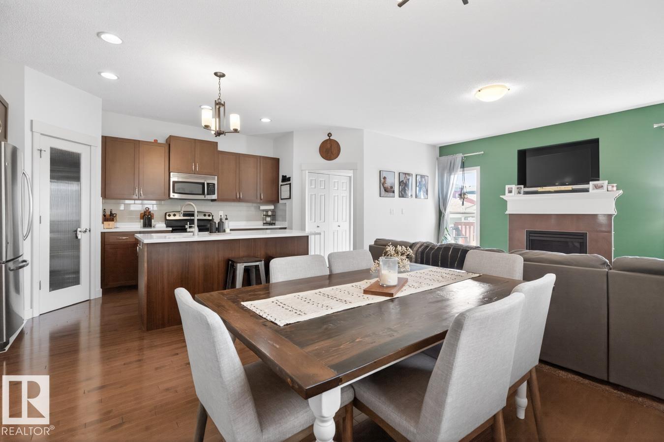 418 SIMMONDS WY - 16