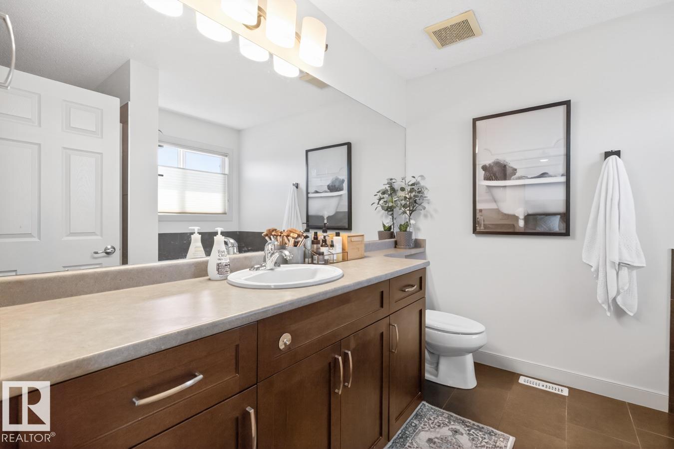 418 SIMMONDS WY - 25