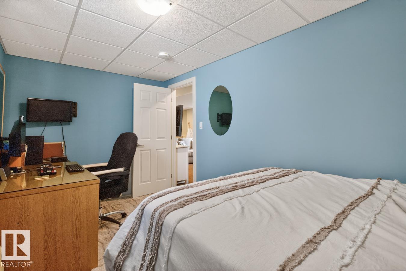 418 SIMMONDS WY - 37
